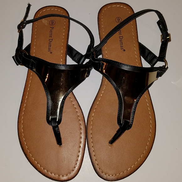 Pierre Dumas blk/gold tone accent sandal, 9 - Picture 1 of 4